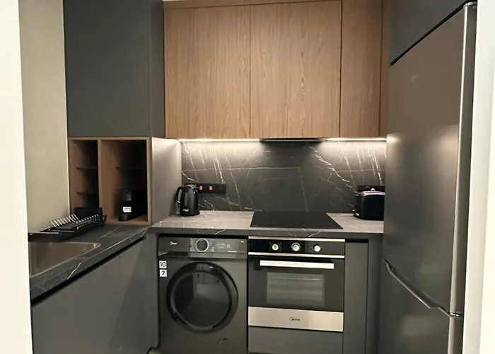 Idei-eos Charming & Comfort アパート ニコシア