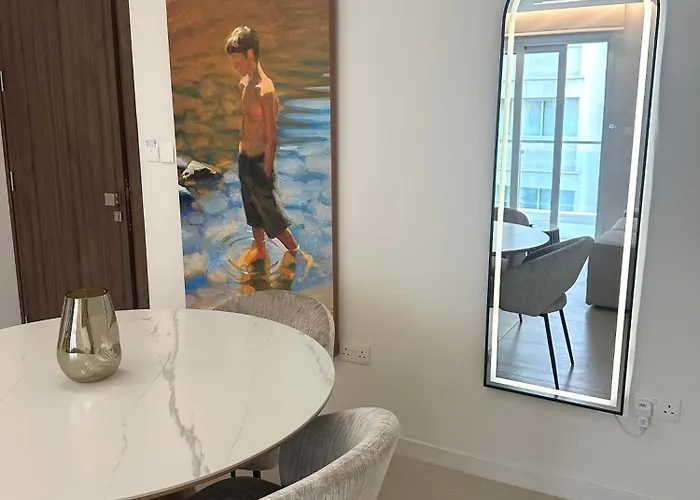 アパート Idei-eos Charming & Comfort ニコシア